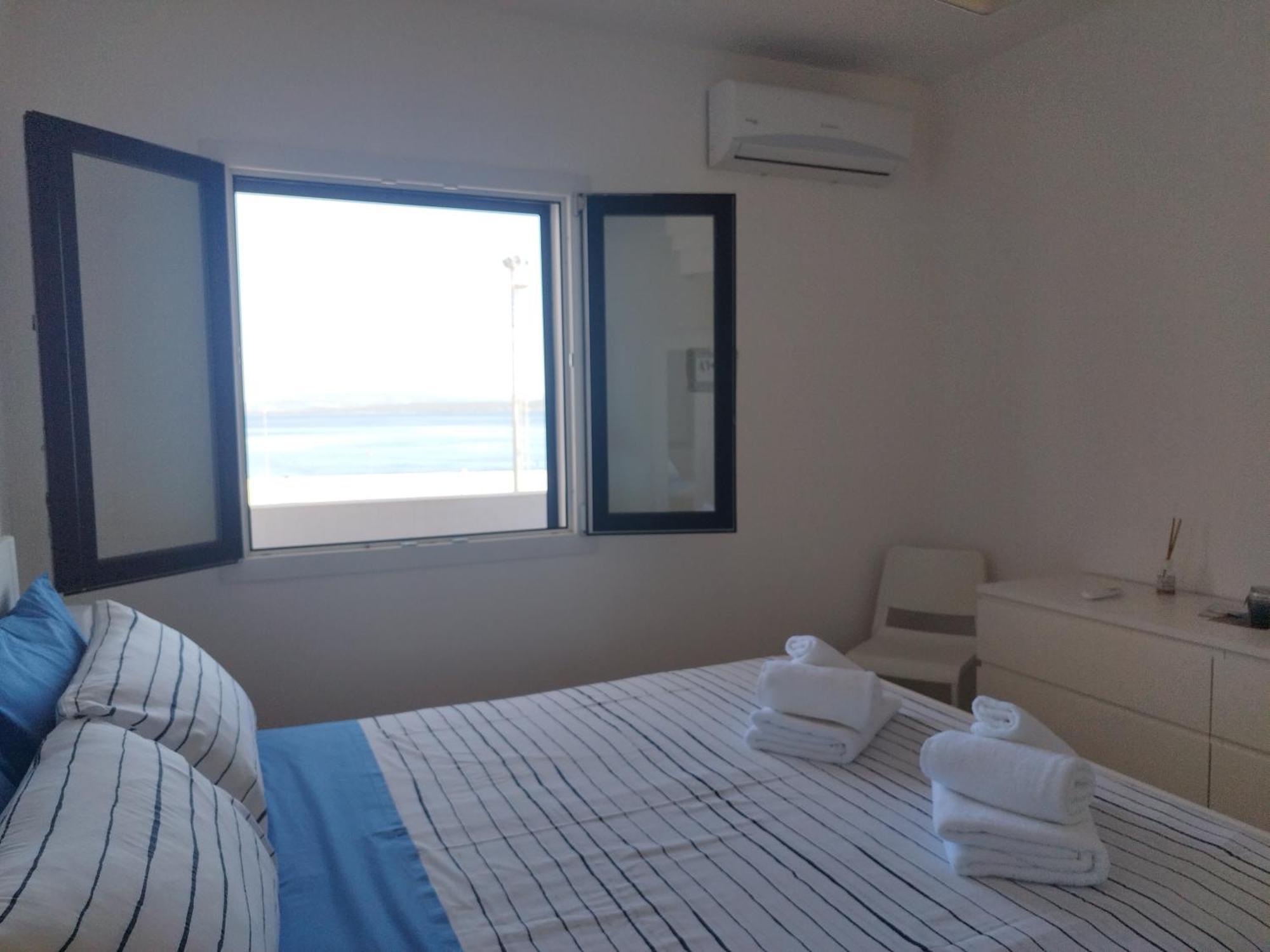 Sky And Sea Apartment Calasetta Eksteriør billede